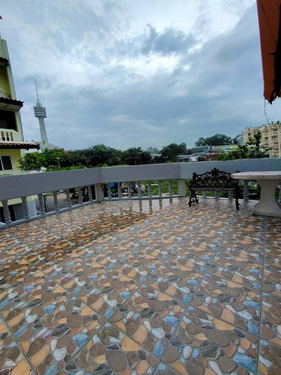 Sea Hill Apartment